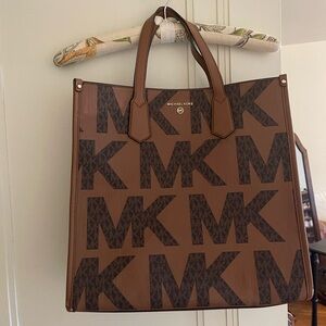MK Shopper Tote